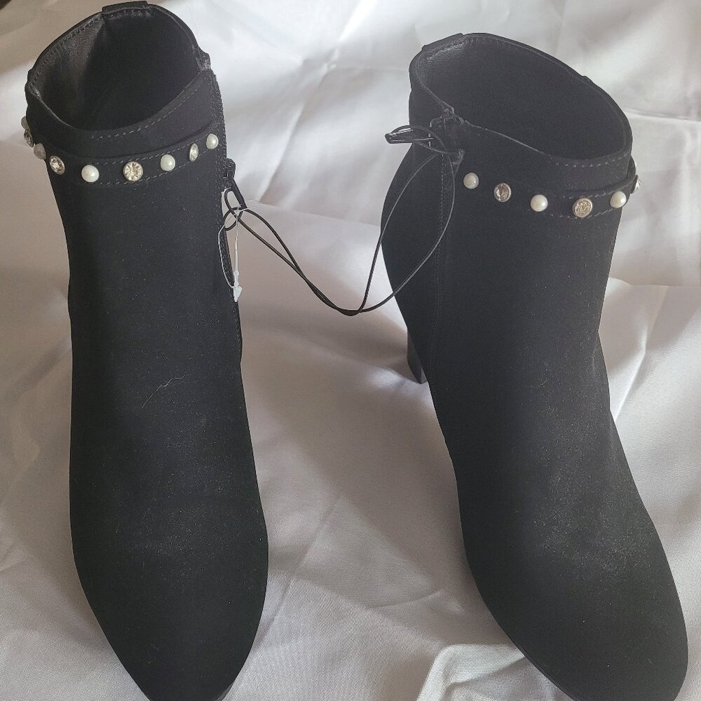 Mari A ankle studded booties Size 9 Pearl and Rhinestone